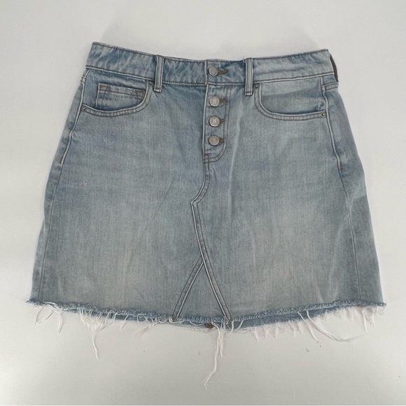 Old Navy Button Fly Rough Hem Jean Mini Skirt Size 6 Women’s - Picture 1 of 6